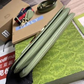 Gucci Blondie Medium taška s horním držadlem 721172 Zelená