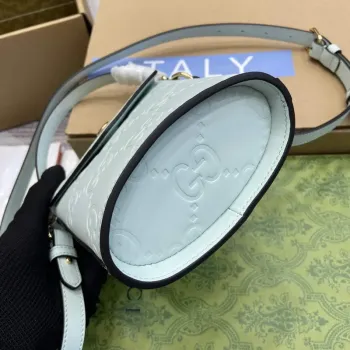Gucci 772795 GG Super Mini Bucket Bag Světle zelená