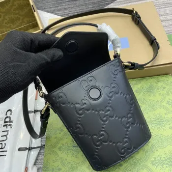 Gucci 772795 GG Super Mini Kabela na řetízku Černá