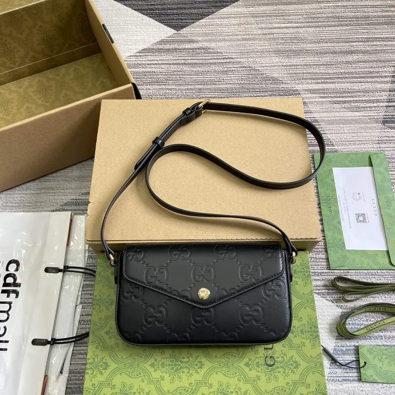 Gucci 772794 GG Super Mini Ramenní Taška Černá