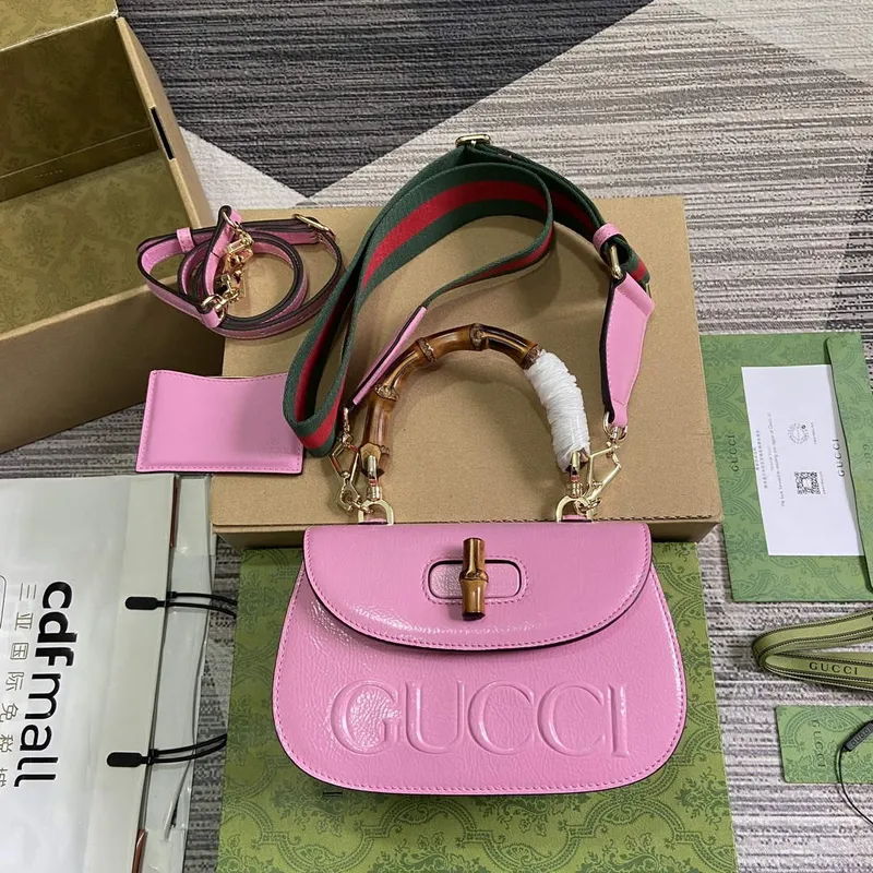 Gucci 675797 Gucci Bamboo 1947 Malá kabelka s horním uchopem Růžová lakovaná kůže