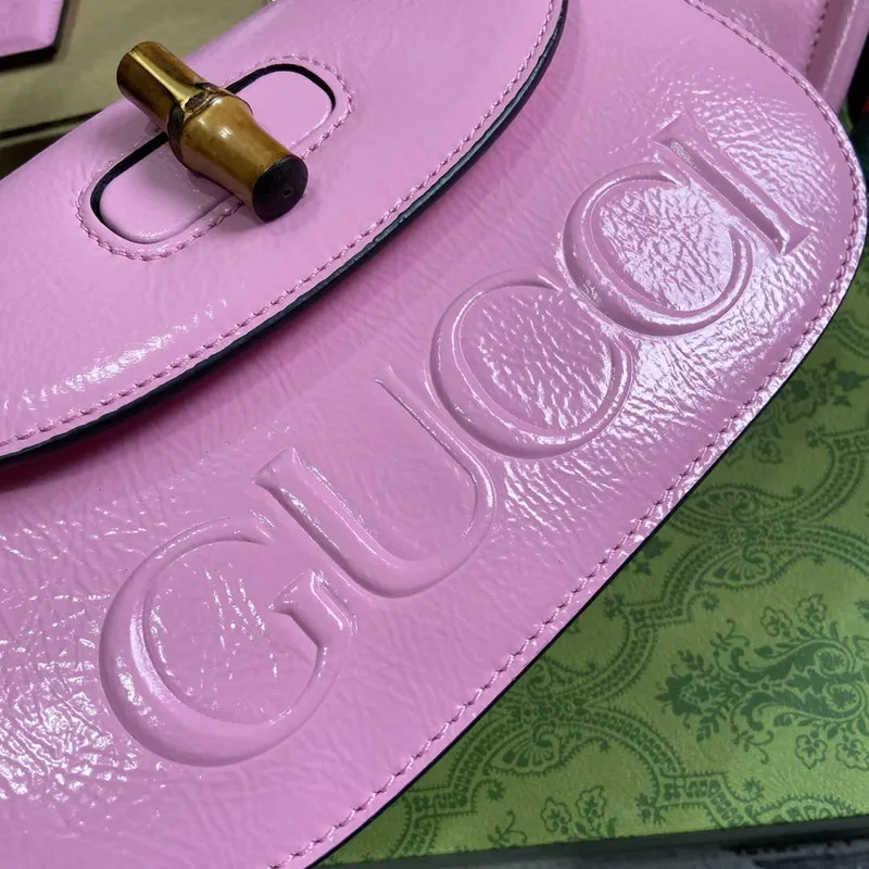 Gucci 675797 Gucci Bamboo 1947 Malá kabelka s horním uchopem Růžová lakovaná kůže