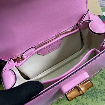 Gucci 675797 Gucci Bamboo 1947 Malá kabelka s horním uchopem Růžová lakovaná kůže