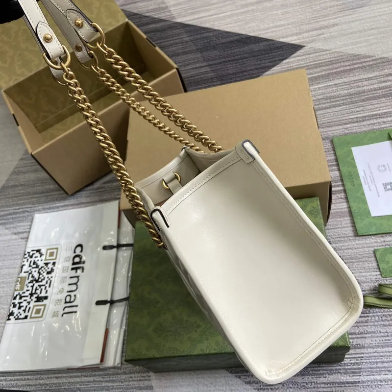 Gucci 779727 GG Marmont malá taška přes rameno bílá