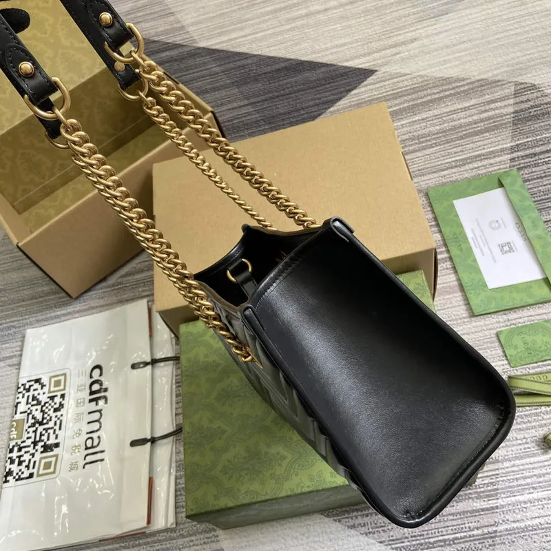 Gucci 779727 GG Marmont malá taška přes rameno černá