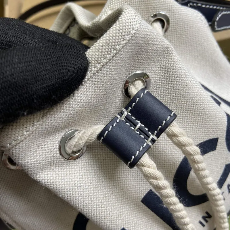 Gucci 777166 Mini Ramenní Taška S Gucci Potiskem Modrá