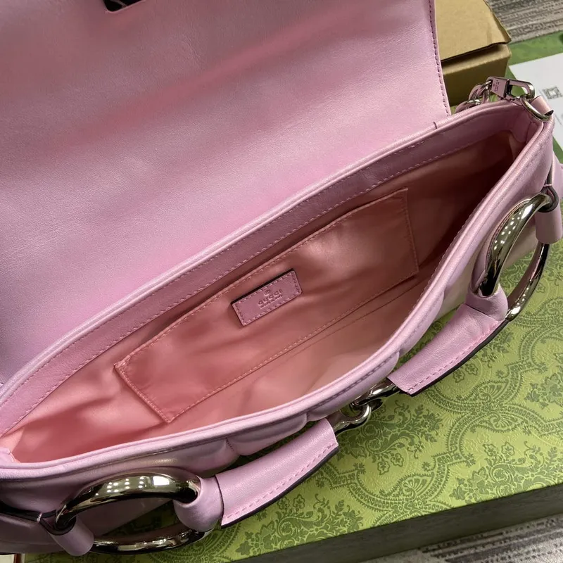 Gucci 764255 Gucci Horsebit Chain Střední kabelka přes rameno Symphony powder