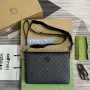 Gucci 726833 Messenger Bag s propleteným G černá