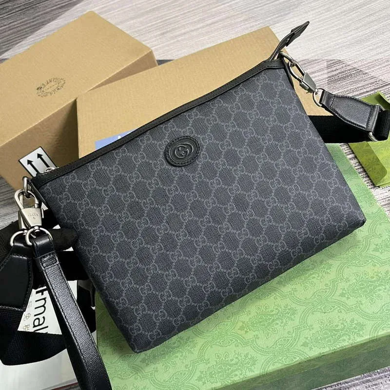 Gucci 726833 Messenger Bag s propleteným G černá