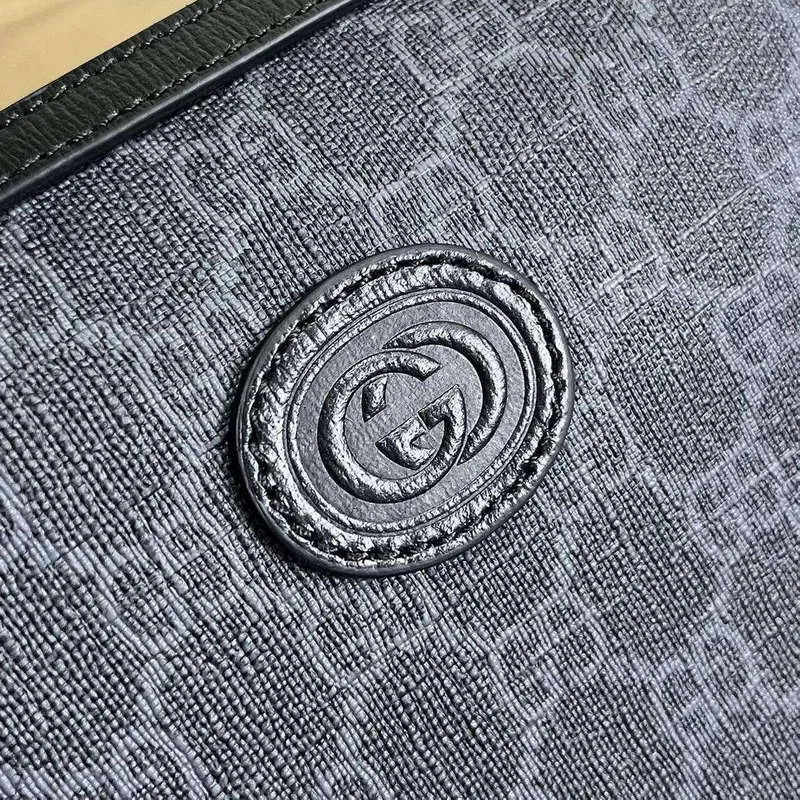Gucci 726833 Messenger Bag s propleteným G černá