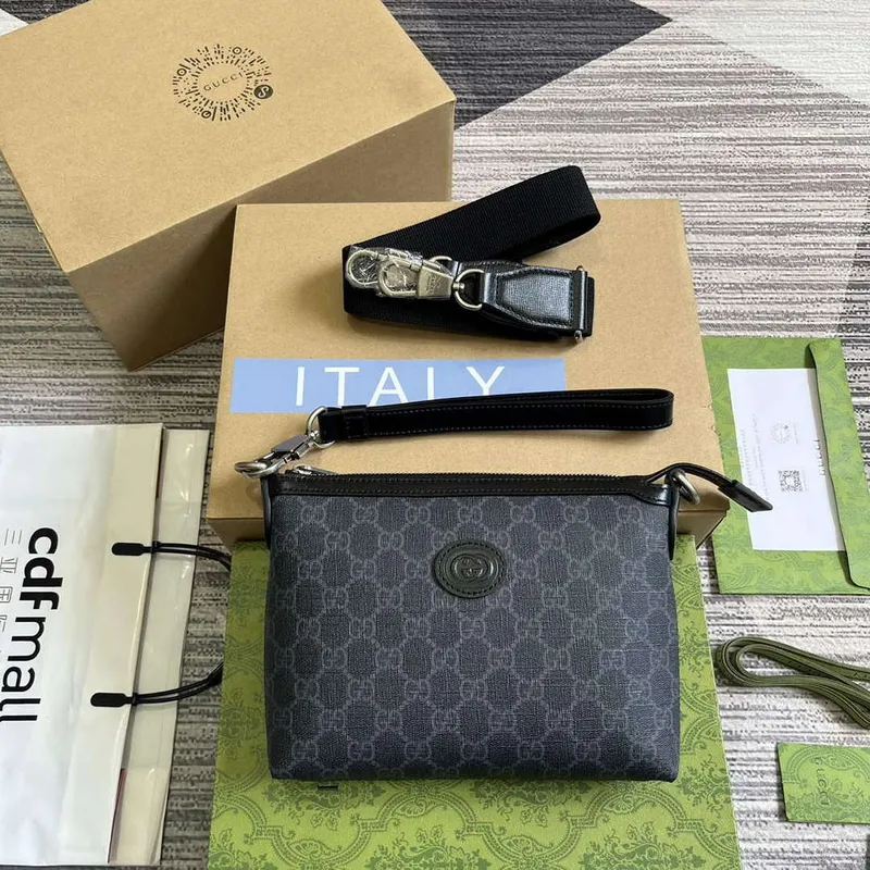 Gucci 760021 Messenger Bag s propleteným G černá