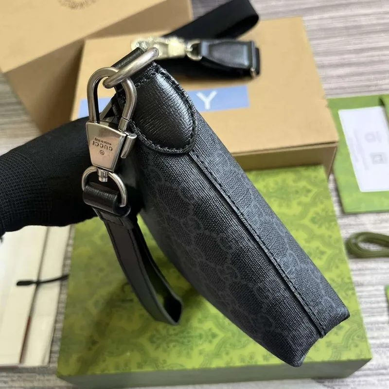 Gucci 760021 Messenger Bag s propleteným G černá