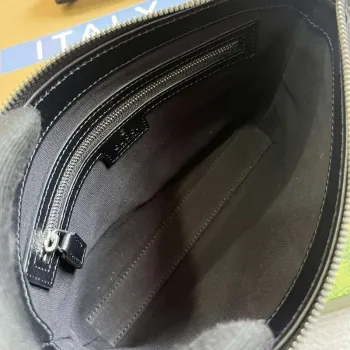 Gucci 760021 Messenger Bag s propleteným G černá