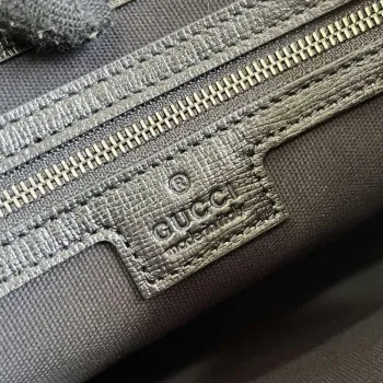 Gucci 760021 Messenger Bag s propleteným G černá