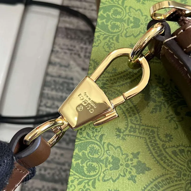 Gucci 760021 Messenger Bag s propleteným G Hnědá