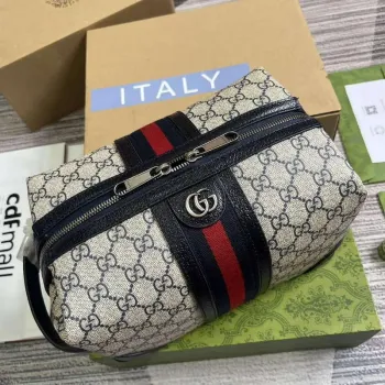 Gucci 739391 Gucci Savoy toaletní taška modrá