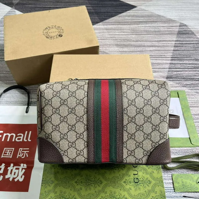 Gucci 739391 Gucci Savoy Toaletní taška Hnědá