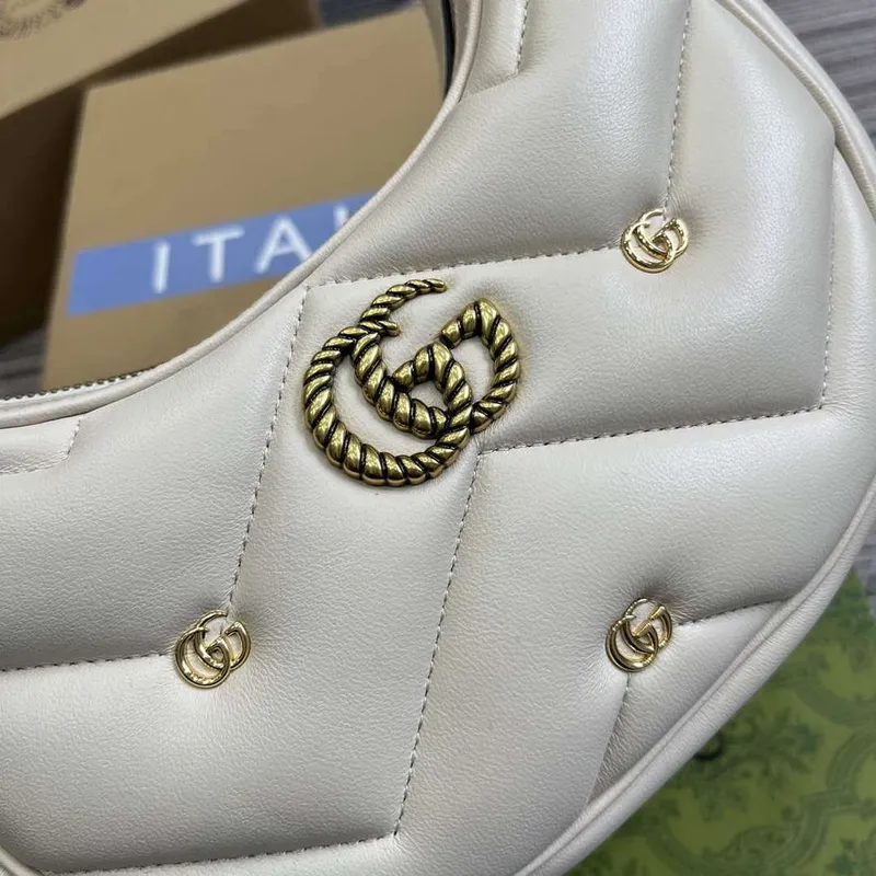 Gucci 770983 GG Marmont Mini taška ve tvaru půlměsíce bílá
