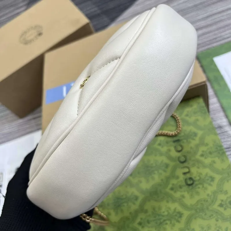 Gucci 770983 GG Marmont Mini taška ve tvaru půlměsíce bílá