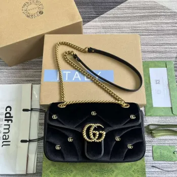Gucci 443497 GG Marmont Malá Kabelka Přes Rameno Černá Prošívaná Sametová