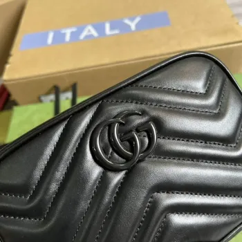 Gucci 634936 GG Marmont Mini Kabelka přes rameno Černá matelassé chevron kůže