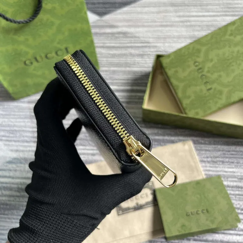 Gucci 772642 Zip Around Peněženka s Gucci Script Černá