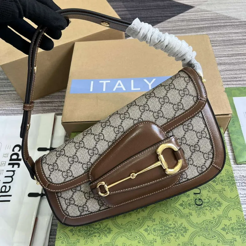 Gucci 764155 Gucci Horsebit 1955 Malá ramenní taška Hnědá