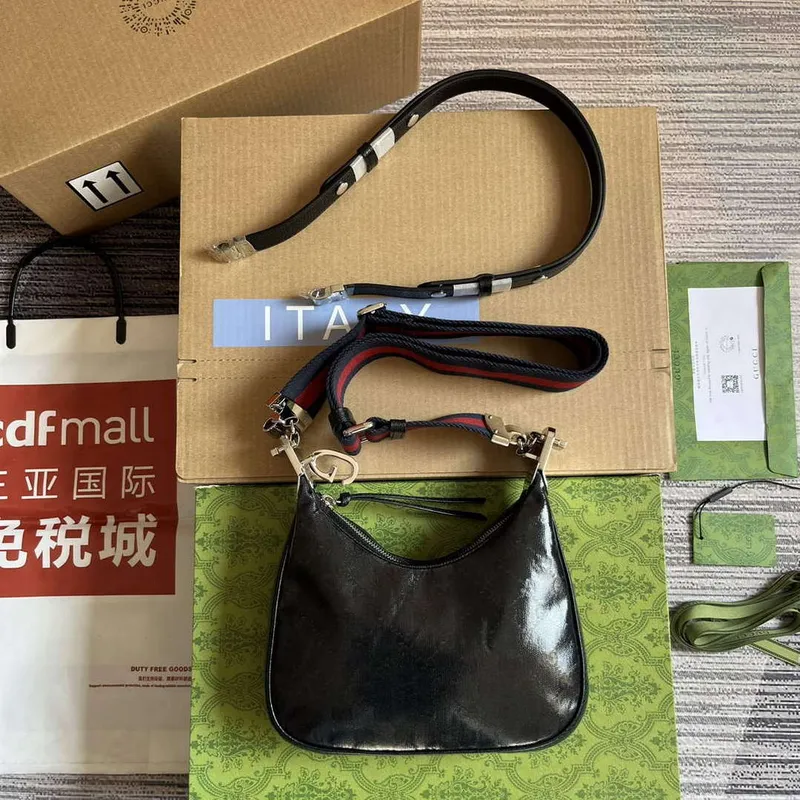 Gucci 699409 Gucci Attache Malá Ramenní Taška Černá GG