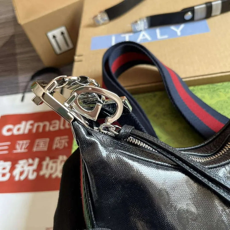 Gucci 699409 Gucci Attache Malá Ramenní Taška Černá GG