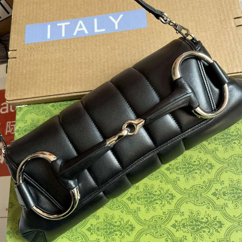 Gucci 764255 Gucci Horsebit Chain Střední Kabelka přes Rameno Černá