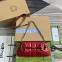 Gucci 764339 Gucci Horsebit Chain Malá Kabelka přes Rameno Červená