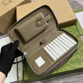 Gucci 751760 Jumbo GG cestovní dokladová taška šedá