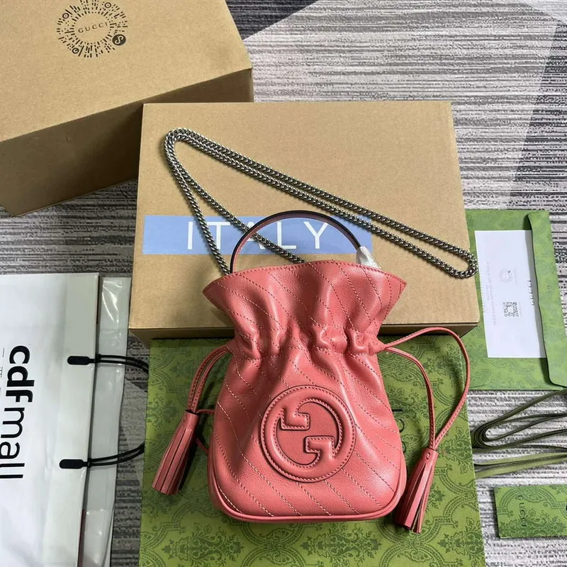 Gucci 760313 Gucci Blondie Mini Bucket Bag Růžová