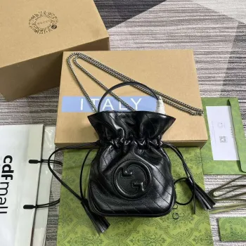Gucci 760313 Gucci Blondie Mini Bucket Bag Černá