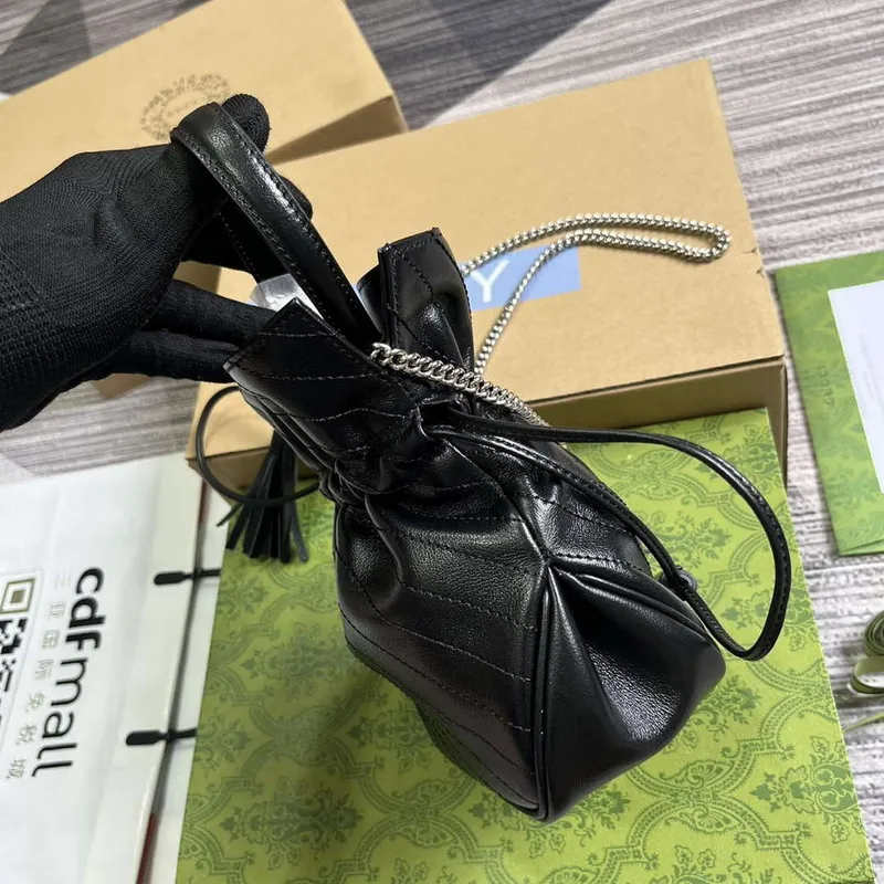 Gucci 760313 Gucci Blondie Mini Bucket Bag Černá