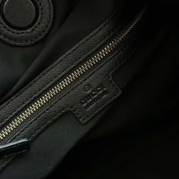 Gucci Deco střední taška GG 746210 v černé kůži