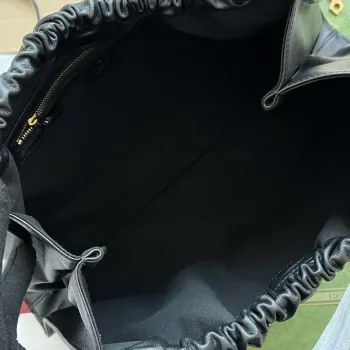 Gucci Deco střední taška GG 746210 v černé kůži