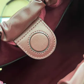 Gucci 746210 Gucci Deco střední taška přes rameno v vínově červené kůži