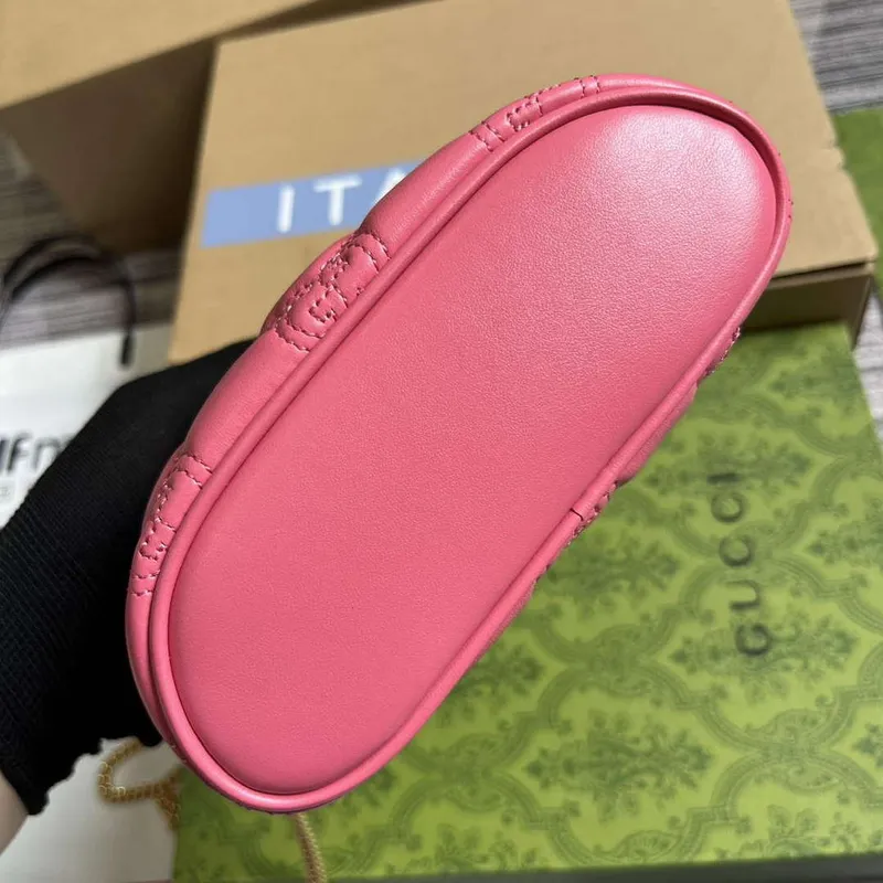 Gucci 723770 GG Matelassé Mini Taška s Horním Uchem Růžová