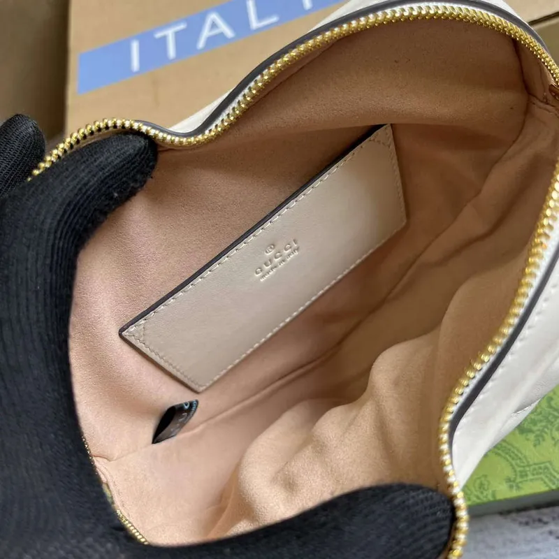 Gucci 751628 Interlocking G Mini Srdíčková Kabelka na Rameno Bílá