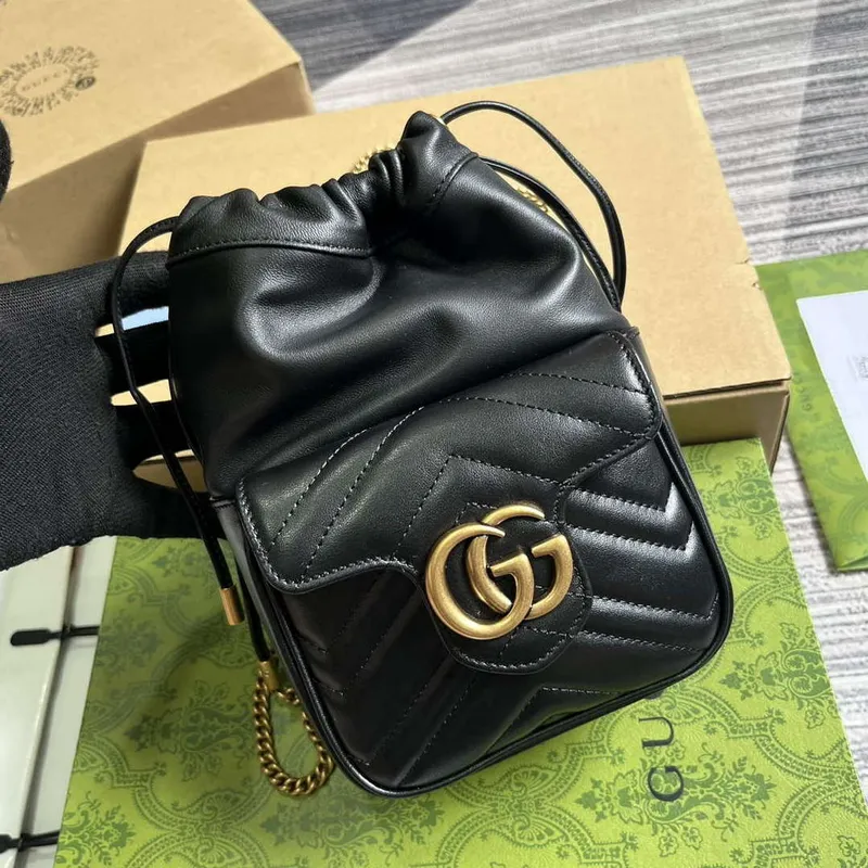 Gucci 746433 GG Marmont Mini Bucket Bag Černá