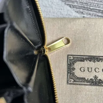 Gucci 723784 GG Matelassé Zip Around Peněženka Černá
