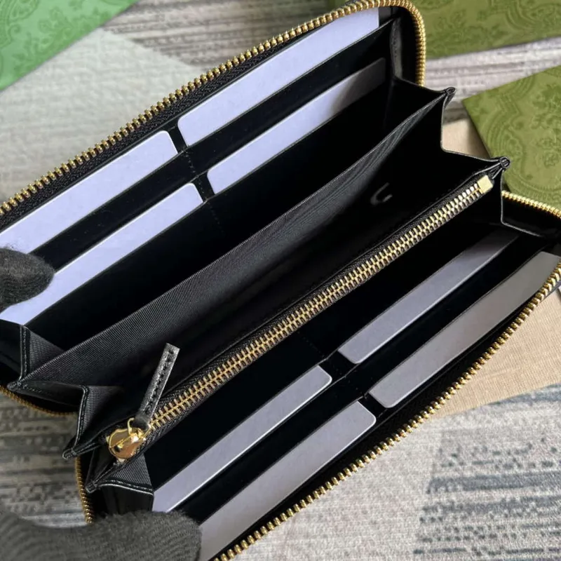 Gucci 723784 GG Matelassé Zip Around Peněženka Černá