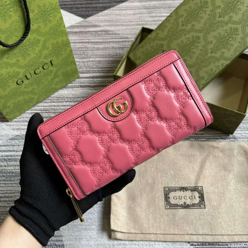 Gucci 723784 GG Matelassé Zip Around Wallet Růžová