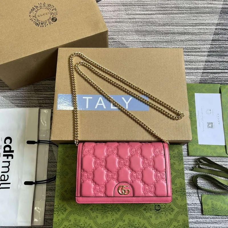 Gucci 723787 GG Matelassé Chain Wallet Růžová růžová