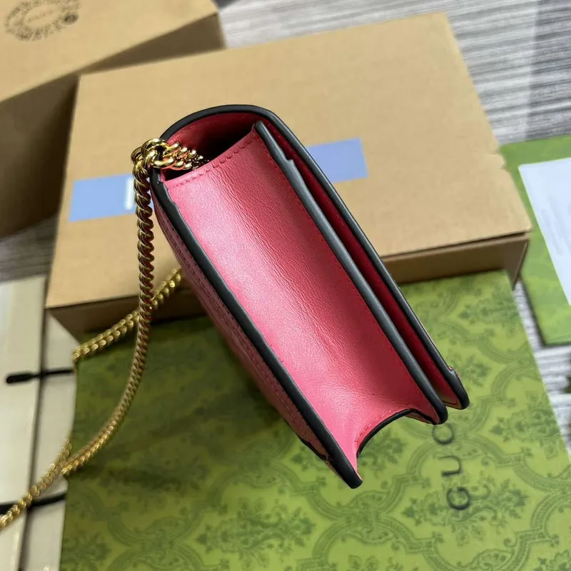 Gucci 723787 GG Matelassé Chain Wallet Růžová růžová
