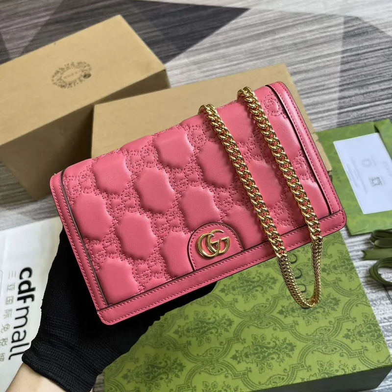 Gucci 723787 GG Matelassé Chain Wallet Růžová růžová