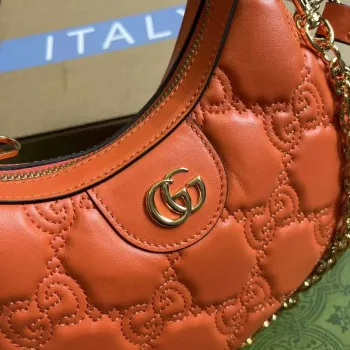 Gucci 739736 GG Matelassé Mini Taška Oranžová