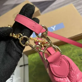 Gucci 739736 GG Matelassé Mini Taška Růžová