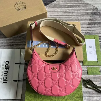 Gucci 739709 GG Matelassé Malá ramenní taška Růžová